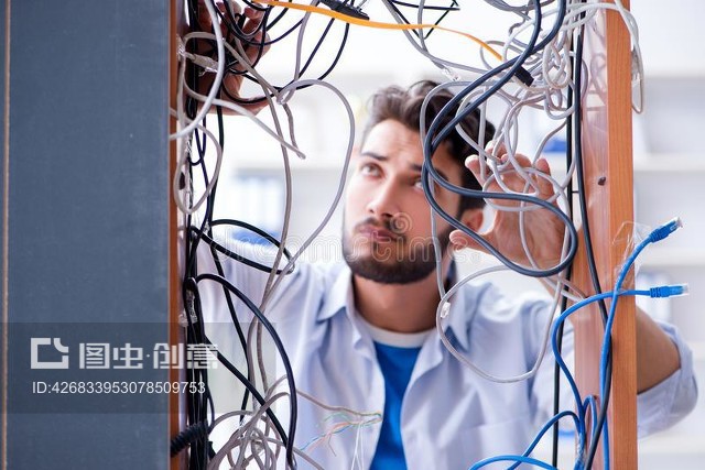 電腦修理工 IT車間里的網絡守護者